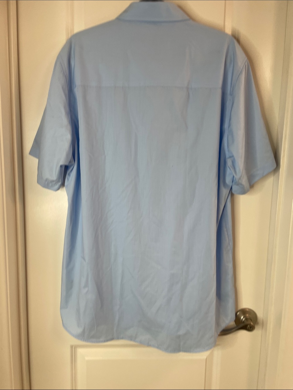DIXXON Men’s Light Blue Short Sleeve Button-Down Shirt - Picture 5 of 6